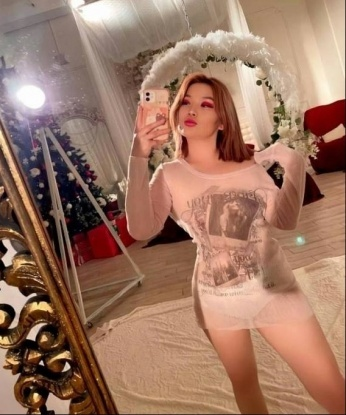 💋 Я создам незабываемую и страстную атмосферу, которая оставит тебе только самые приятные воспоминания. Мои услуги предлагают широкий выбор возможностей - от классического секса до эротического массажа. Обладая умопомрачительной внешностью и изящным телом, я удовлетворю все твои желания и тебе захочется вернуться ко мне снова и снова. 🌟 Живу в Москве и всегда готова встретиться с тобой для незабываемого удовольствия. Посмотри мои фото и оцени мою красоту самостоятельно. 💃 Не стесняйся и позвони мне прямо сейчас, чтобы начать наше приключение! 💕 Милена